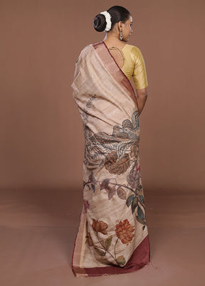 Cream Tussar Silk Saree With Blouse Piece