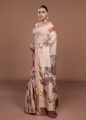 Cream Tussar Silk Saree With Blouse Piece