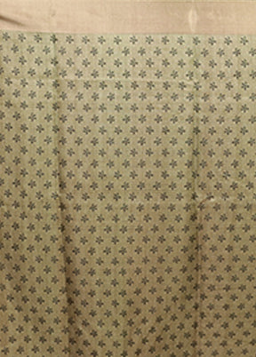 Cream Tussar Silk Saree With Blouse Piece