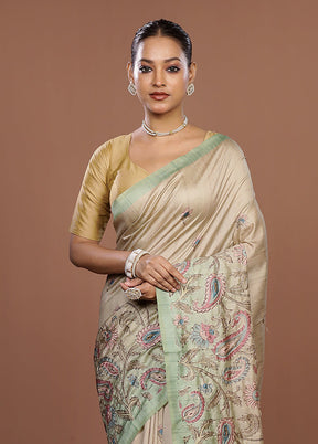 Cream Tussar Silk Saree With Blouse Piece