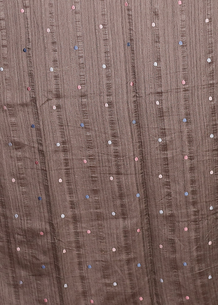 Cream Tussar Silk Saree With Blouse Piece