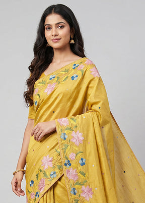 Cream Tussar Silk Saree With Blouse Piece
