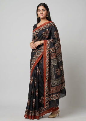 Grey Printed Silk Saree Without Blouse Piece
