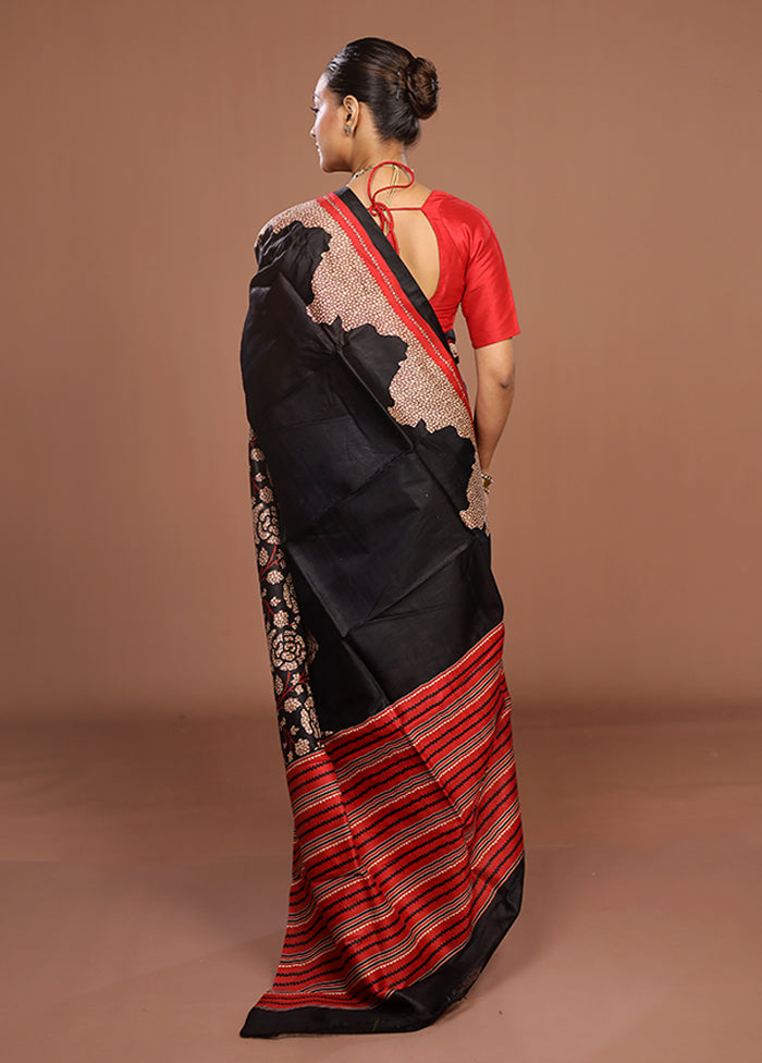 Black Printed Pure Silk Saree Without Blouse Piece