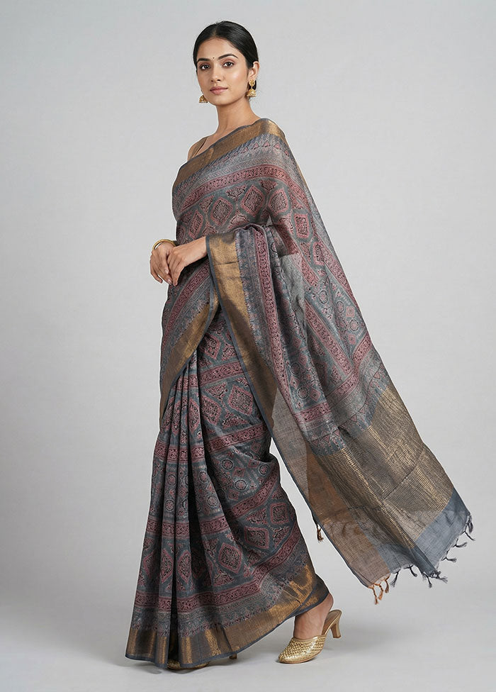 Grey Handloom Tussar Pure Silk Saree With Blouse Piece