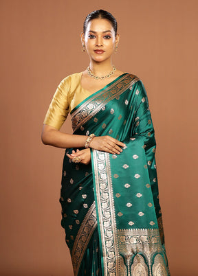 Green Banarasi Silk Saree With Blouse Piece