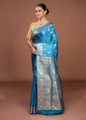 Green Banarasi Silk Saree With Blouse Piece