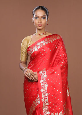 Red Banarasi Silk Saree With Blouse Piece