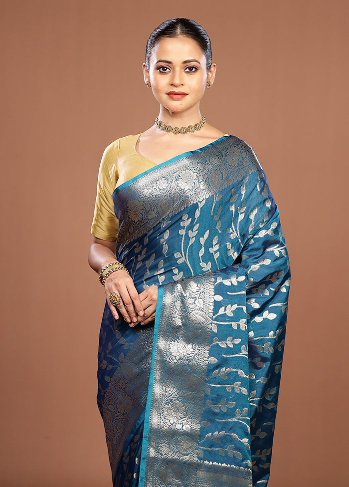 Blue Cotton Saree With Blouse Piece