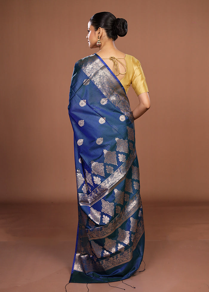 Blue Cotton Saree With Blouse Piece