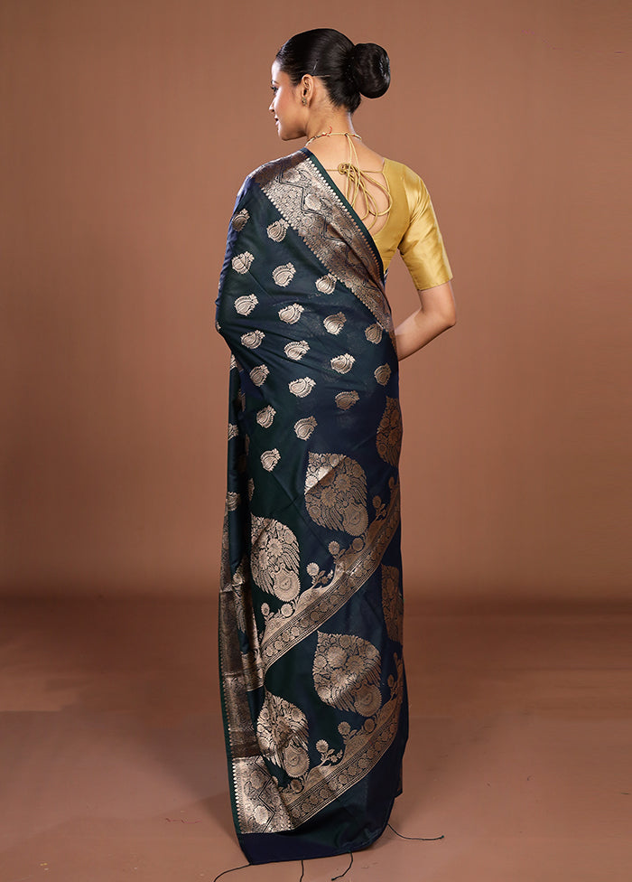 Green Cotton Saree With Blouse Piece