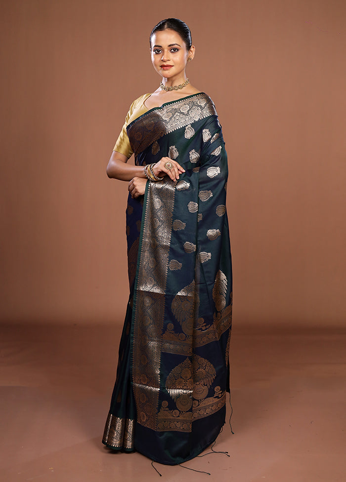 Green Cotton Saree With Blouse Piece