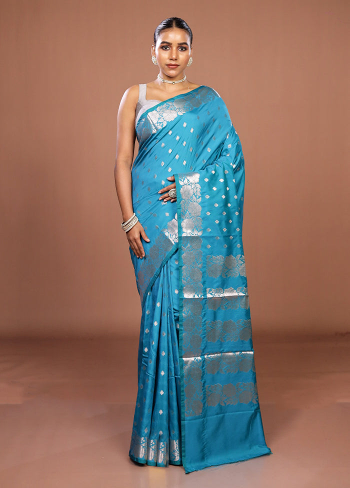 Green Dupion Silk Saree With Blouse Piece