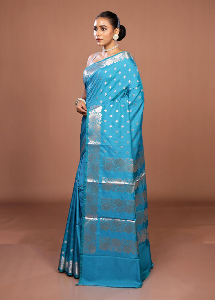 Green Dupion Silk Saree With Blouse Piece