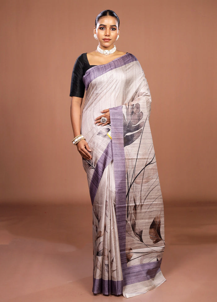 Cream Tussar Silk Saree With Blouse Piece
