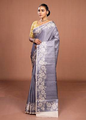 Grey Tussar Silk Saree With Blouse Piece