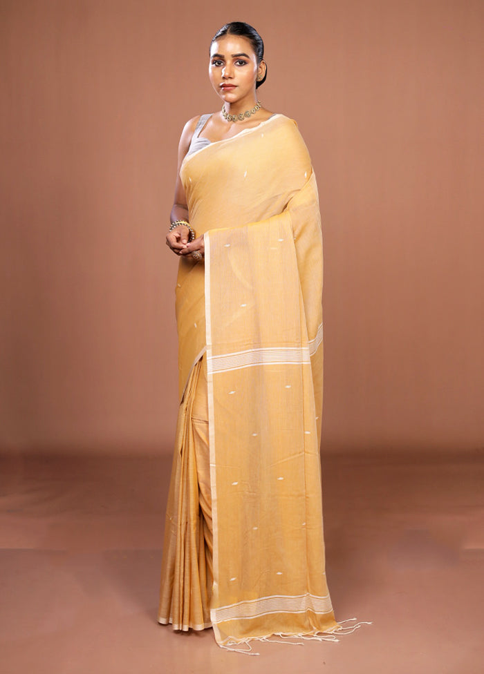 Yellow Matka Silk Saree With Blouse Piece
