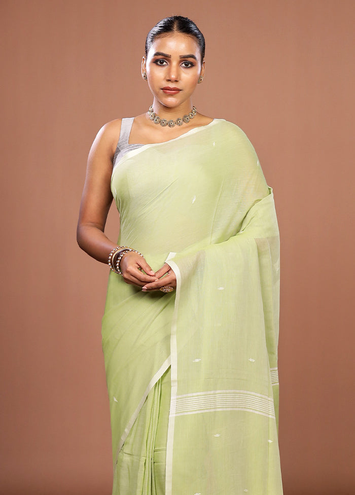 Green Matka Silk Saree With Blouse Piece