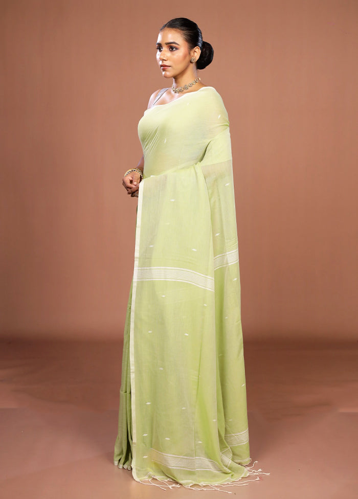 Green Matka Silk Saree With Blouse Piece