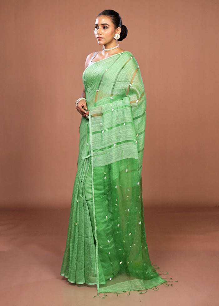 Green Matka Silk Saree With Blouse Piece