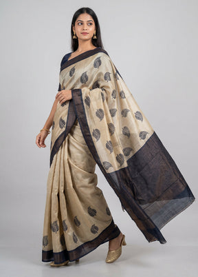 Cream Handloom Tussar Pure Silk Saree With Blouse Piece