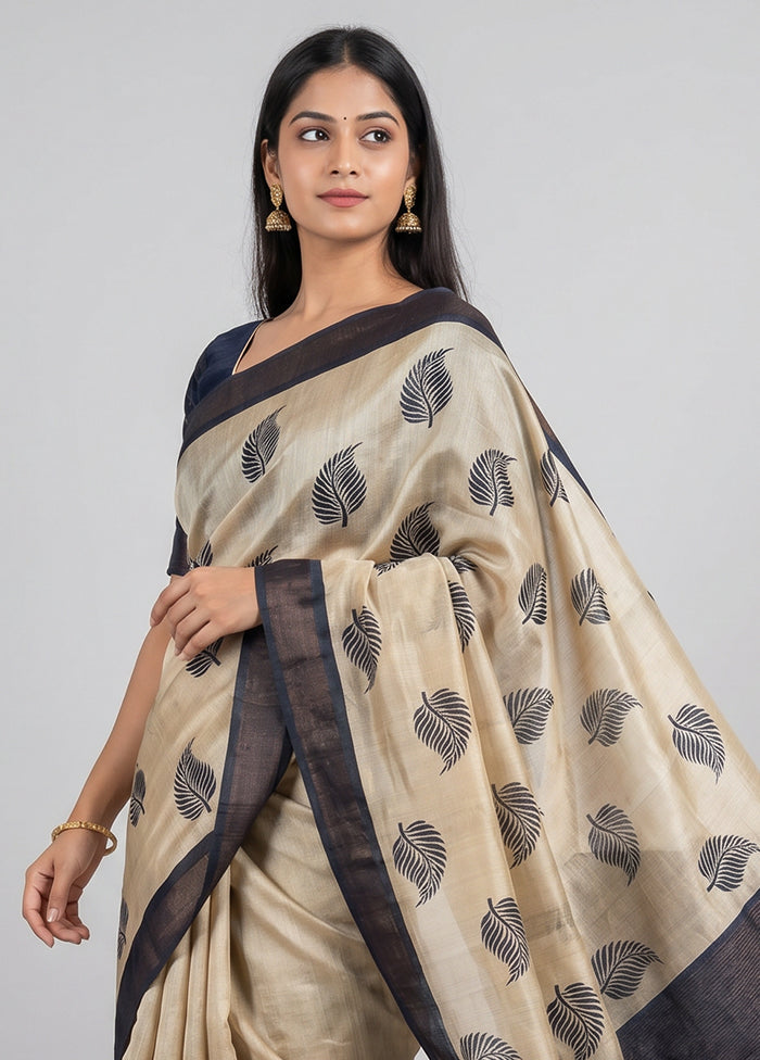 Cream Handloom Tussar Pure Silk Saree With Blouse Piece