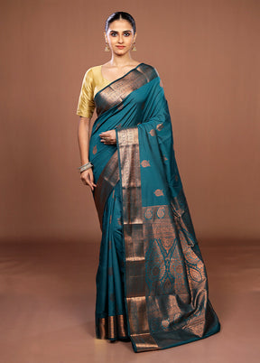 Green Kanjivaram Silk Saree With Blouse Piece