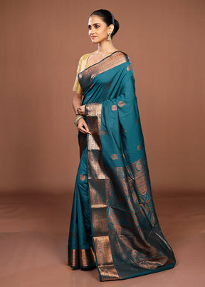 Green Kanjivaram Silk Saree With Blouse Piece