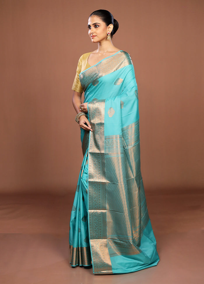Blue Kanjivaram Silk Saree With Blouse Piece