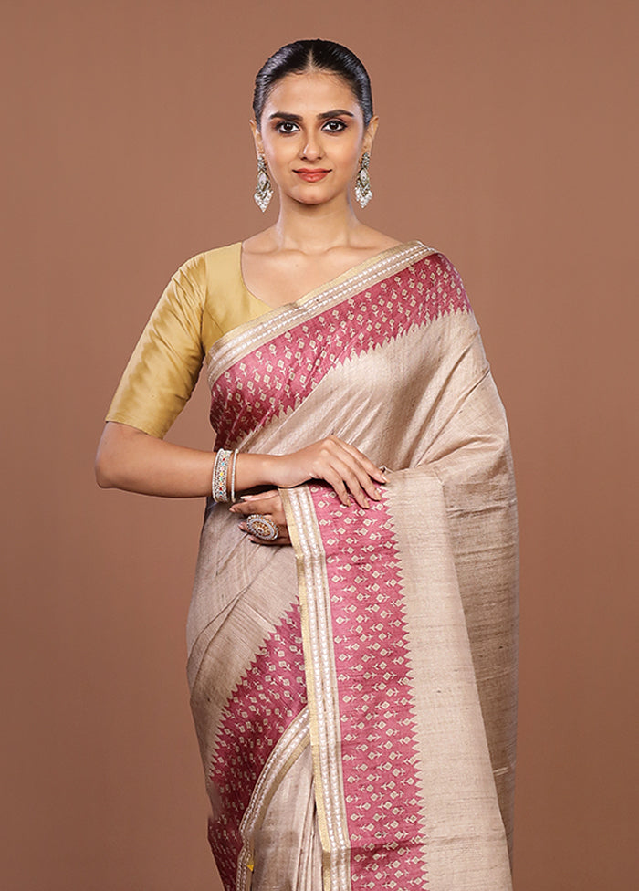 Cream Tussar Silk Saree With Blouse Piece