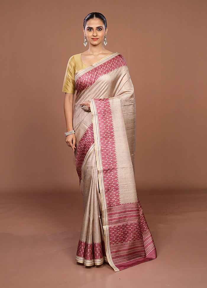 Cream Tussar Silk Saree With Blouse Piece