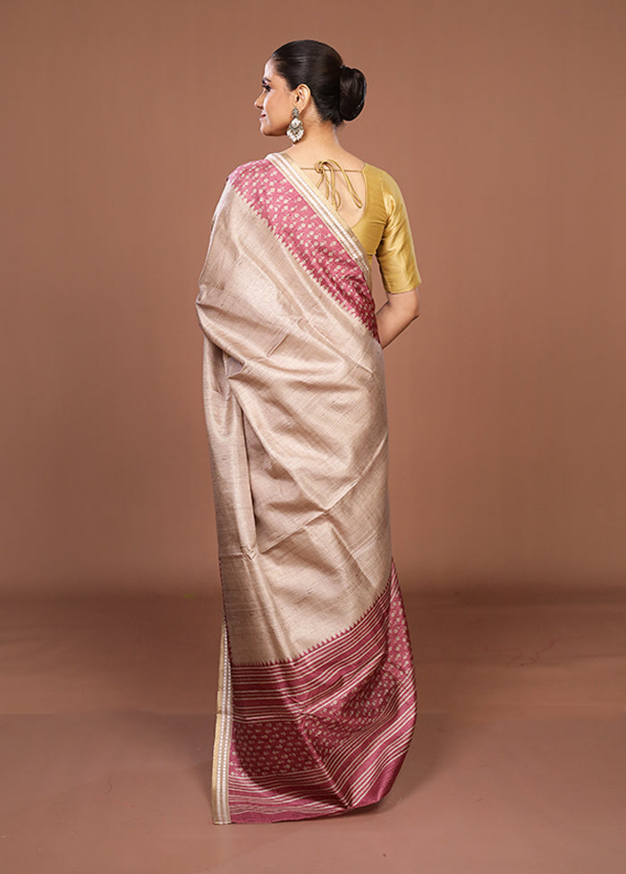 Cream Tussar Silk Saree With Blouse Piece