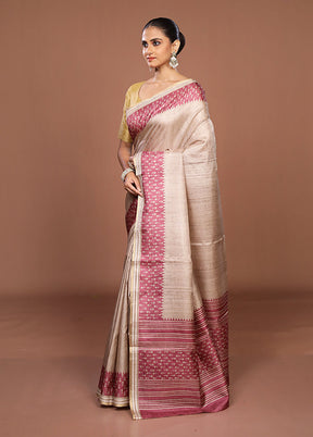 Cream Tussar Silk Saree With Blouse Piece