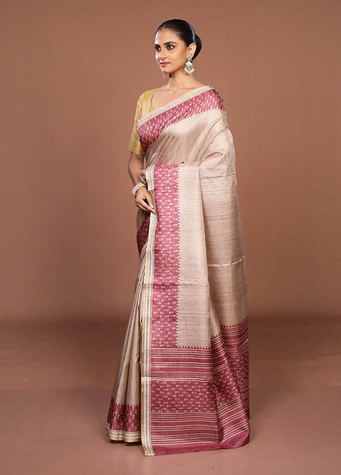 Cream Tussar Silk Saree With Blouse Piece