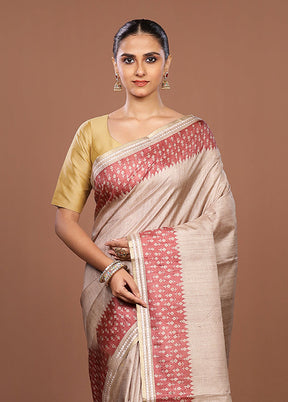 Cream Tussar Silk Saree With Blouse Piece