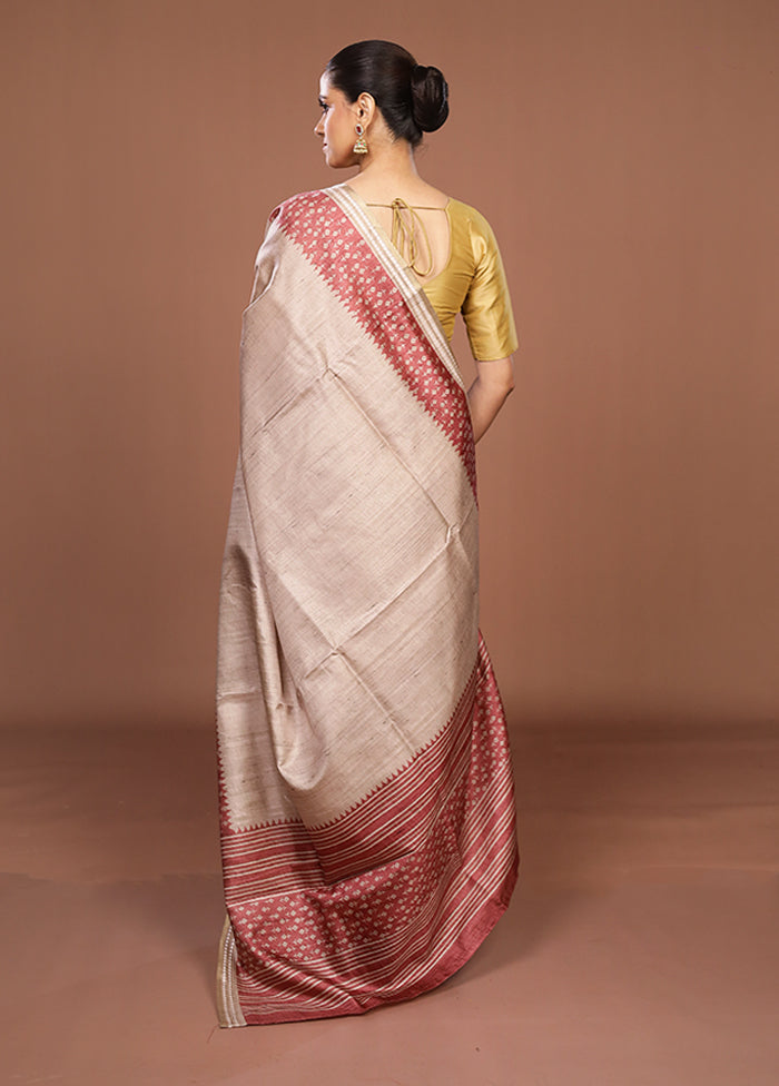 Cream Tussar Silk Saree With Blouse Piece