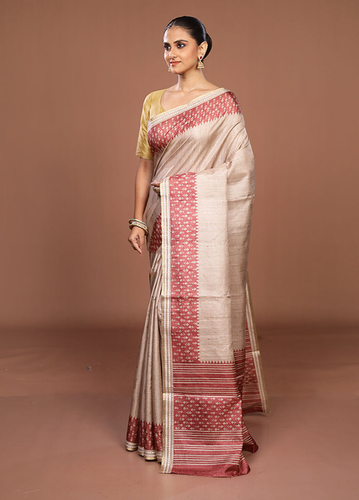 Cream Tussar Silk Saree With Blouse Piece