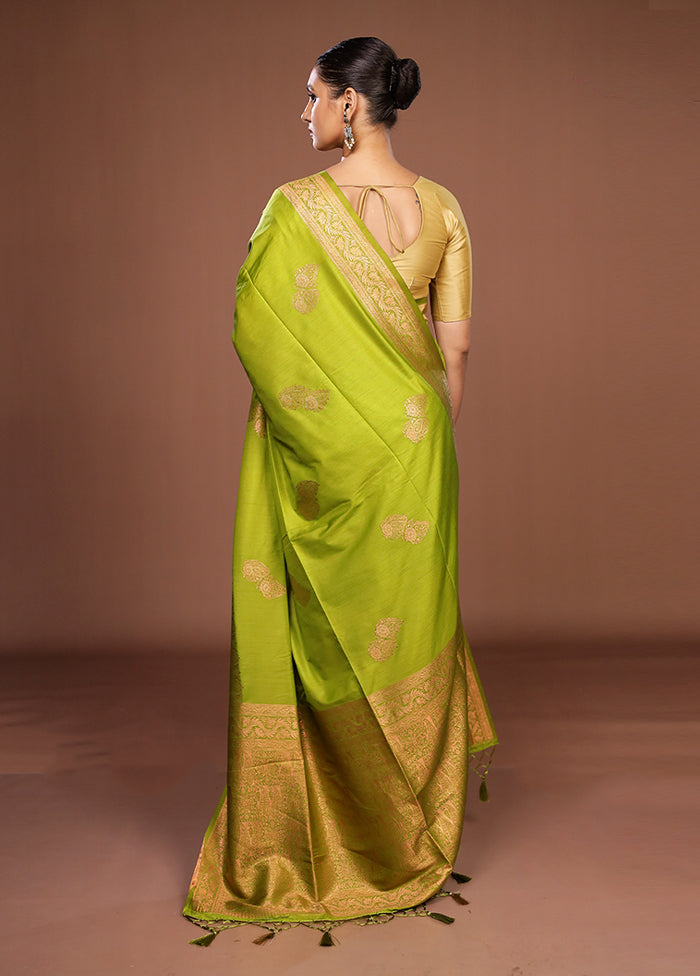 Green Dupion Silk Saree With Blouse Piece