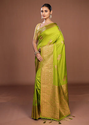 Green Dupion Silk Saree With Blouse Piece