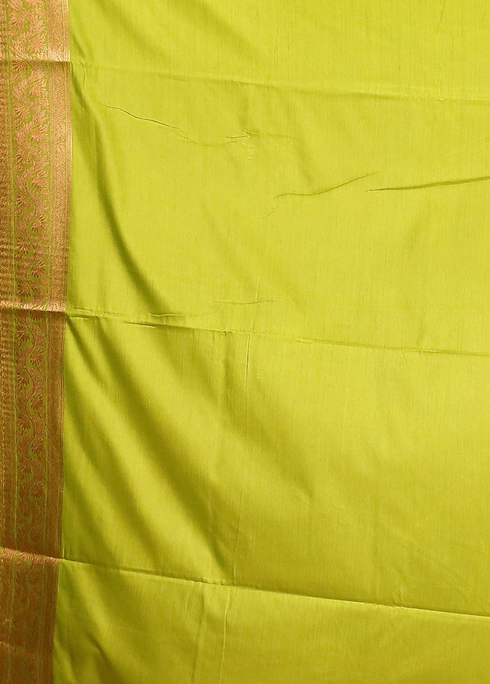 Green Dupion Silk Saree With Blouse Piece