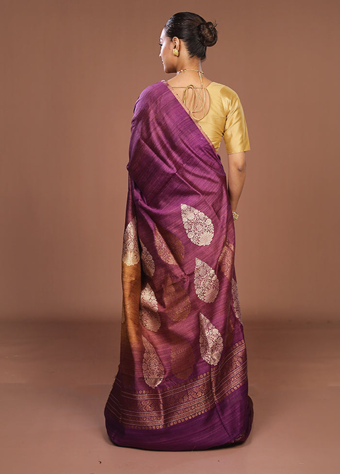 Maroon Handloom Tussar Pure Silk Saree With Blouse Piece