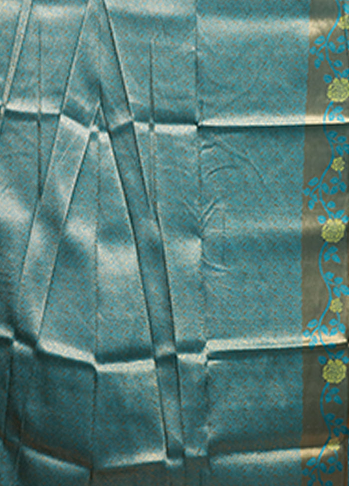 Green Dupion Silk Saree With Blouse Piece