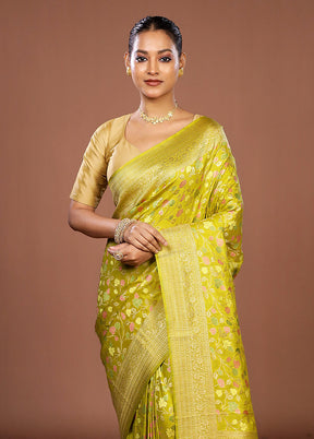 Green Dupion Silk Saree With Blouse Piece
