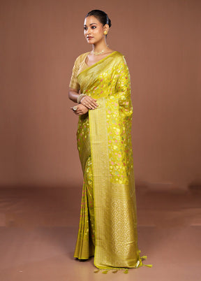 Green Dupion Silk Saree With Blouse Piece