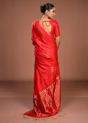 Red Handloom Matka Pure Silk Saree With Blouse Piece