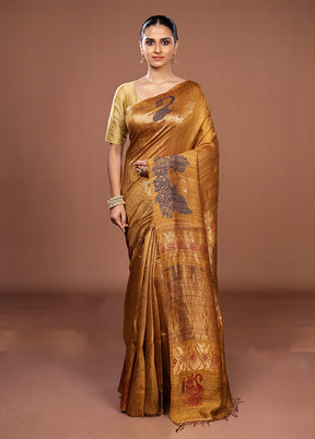 Gold Handloom Matka Pure Silk Saree With Blouse Piece
