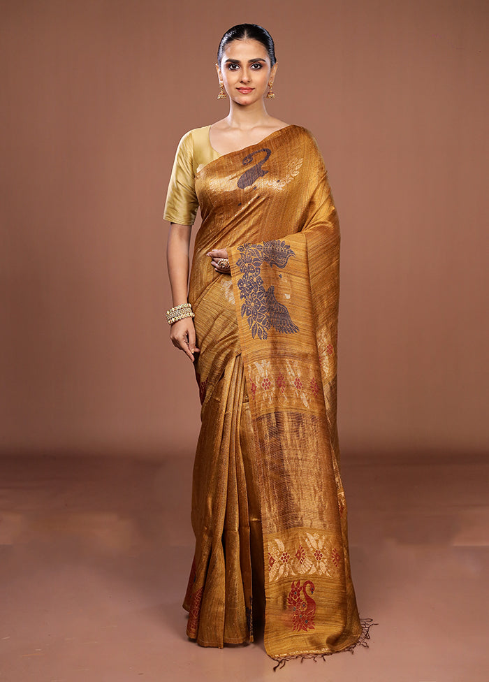 Gold Handloom Matka Pure Silk Saree With Blouse Piece