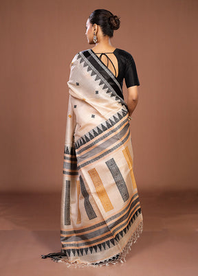Cream Handloom Tussar Pure Silk Saree With Blouse Piece