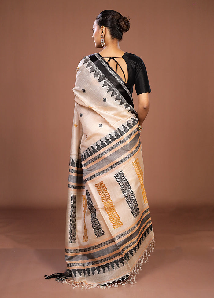 Cream Handloom Tussar Pure Silk Saree With Blouse Piece
