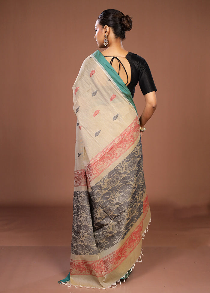 Cream Cotton Saree With Blouse Piece